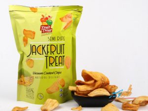 بازار میوه خشک